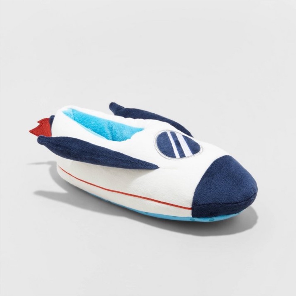 NWT Boys’ Adler Loafer Slippers - Cat & Jack